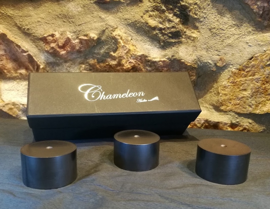 Speaker Isolation Feet